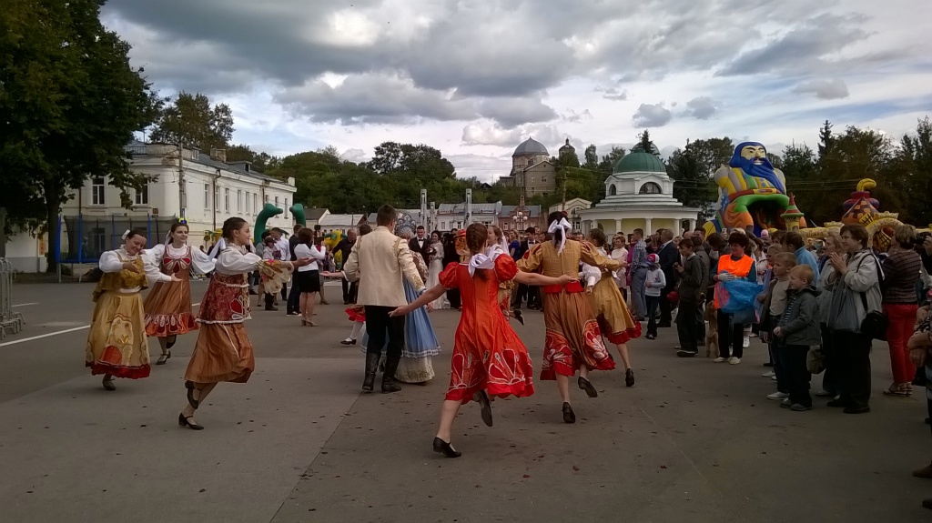 ярмарка танцы.jpg ярмарка танцы.jpg